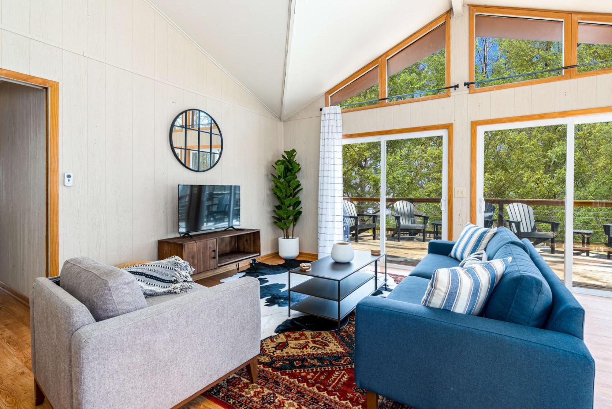 Chalet W Hot Tub, Large Deck, Grill, & Fast Wifi Berkeley Springs Luaran gambar