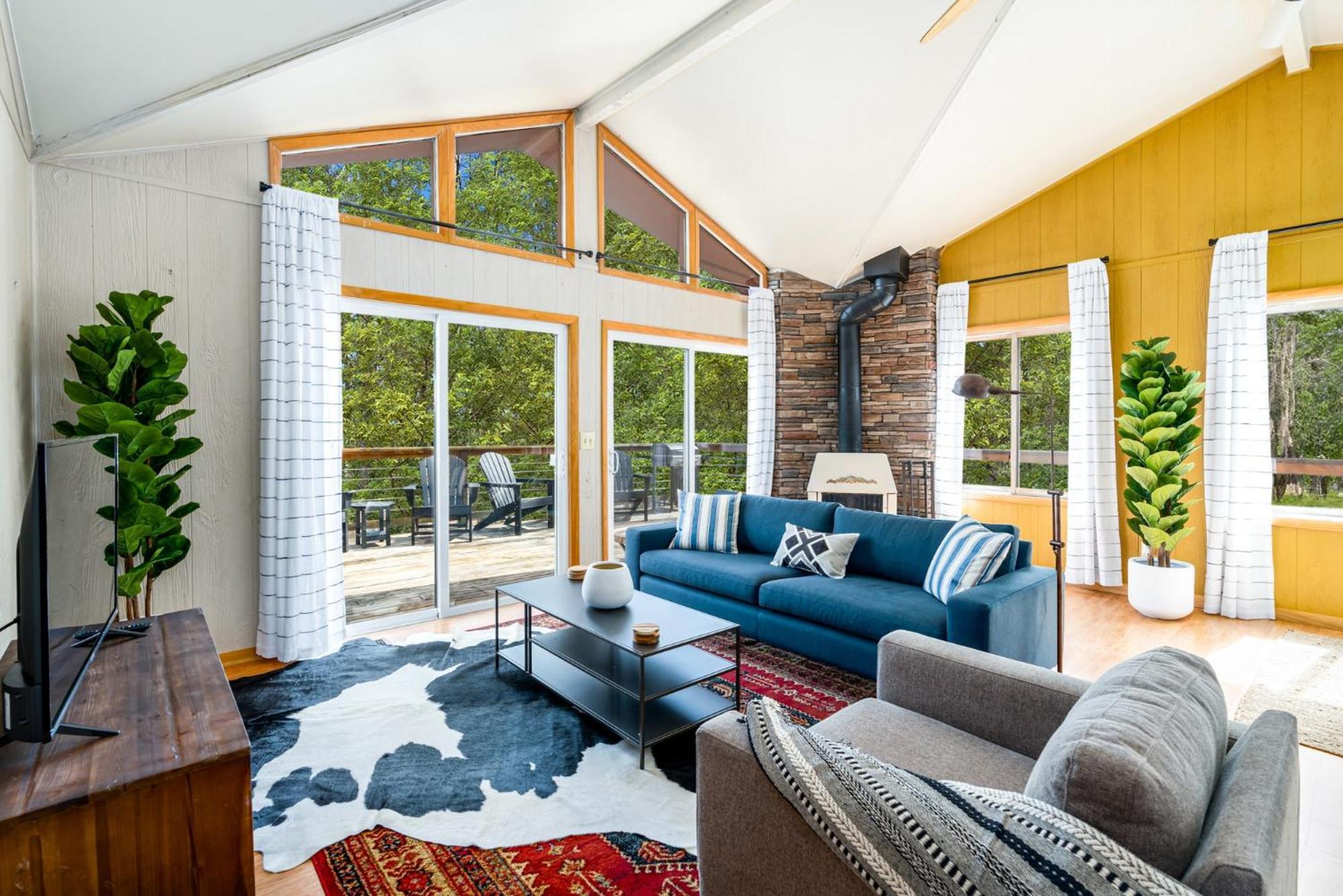 Chalet W Hot Tub, Large Deck, Grill, & Fast Wifi Berkeley Springs Luaran gambar